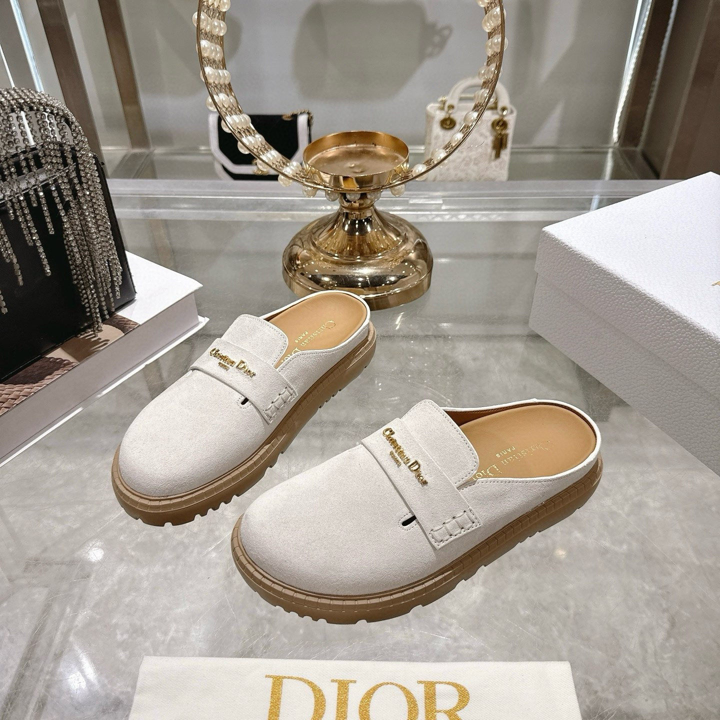 UA D10r Mule