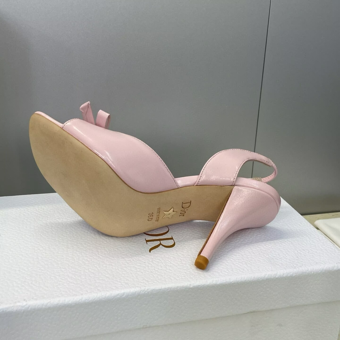 ua D10r bow heeled slingback sandal