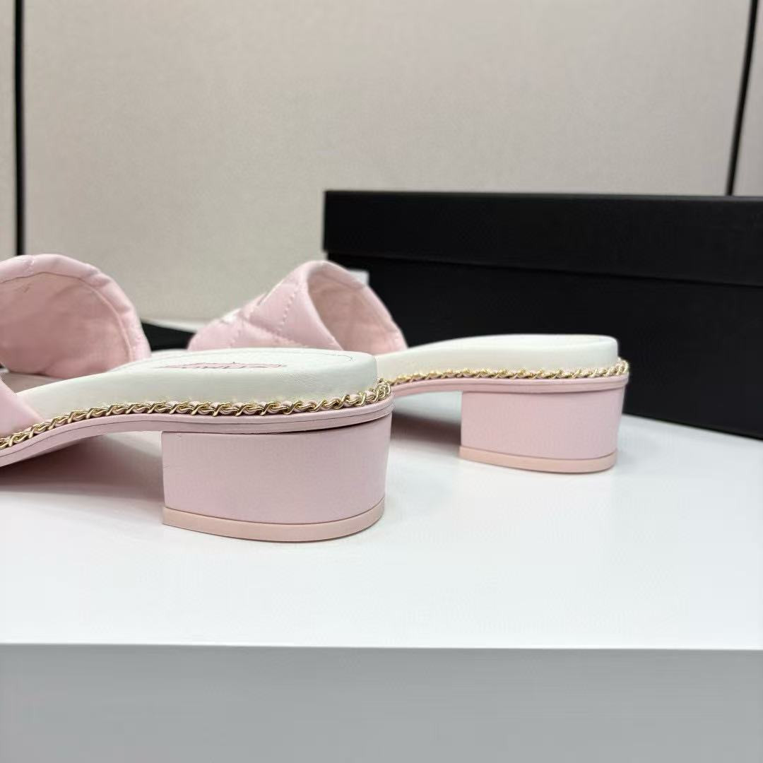 UA Ch**el Slides
