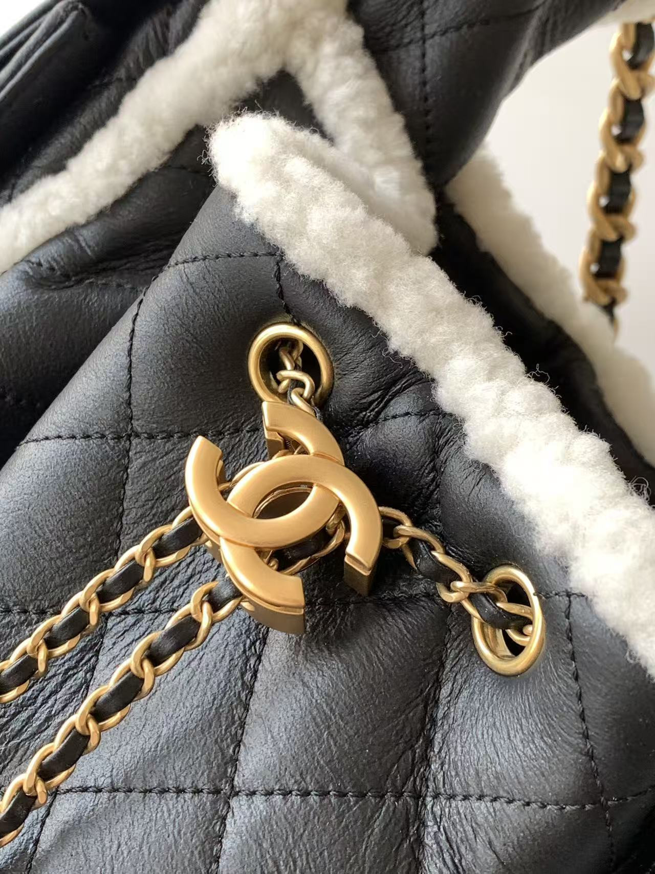 Ch**el 25c bucket bag 30x26x14cm