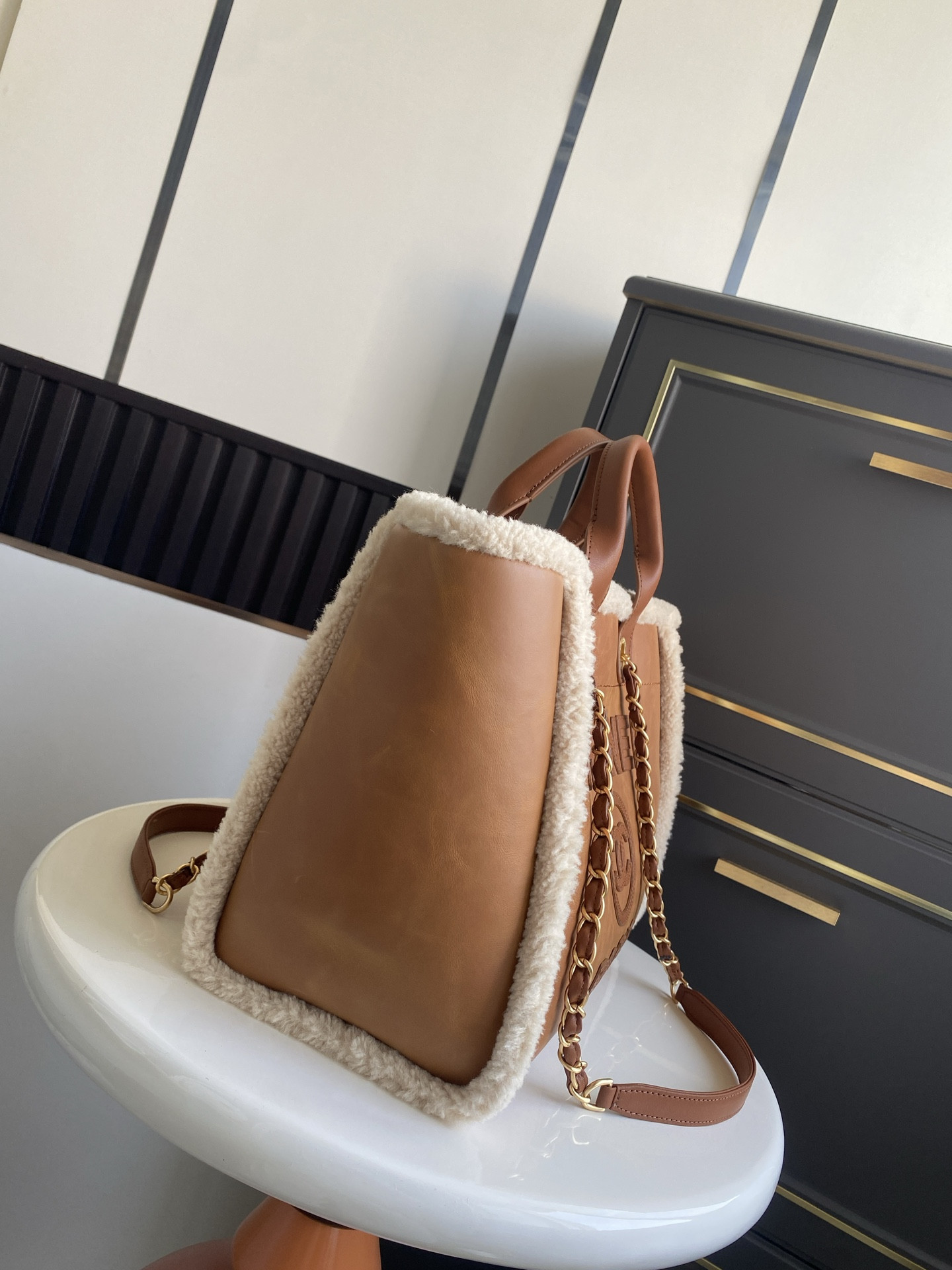 Ch**el deauville tote shopping bag 33cm