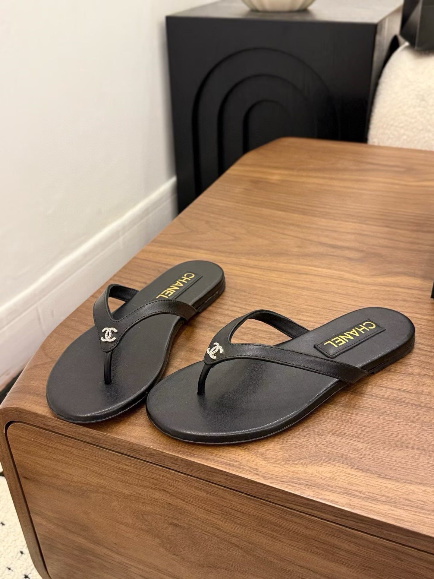 ua Ch**el slides