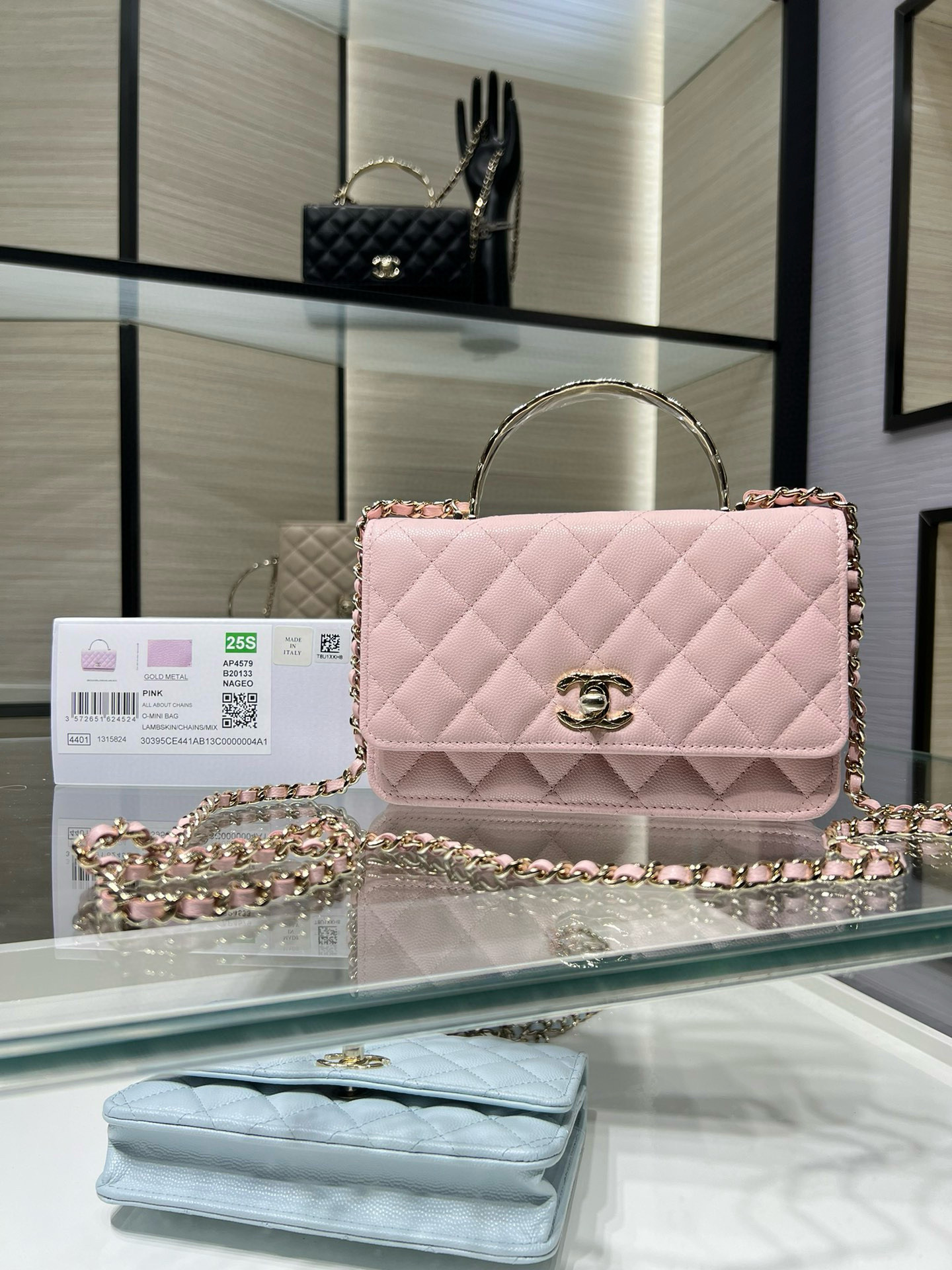 Ch**el clutch with chain ap4579 19x12x3.5cm