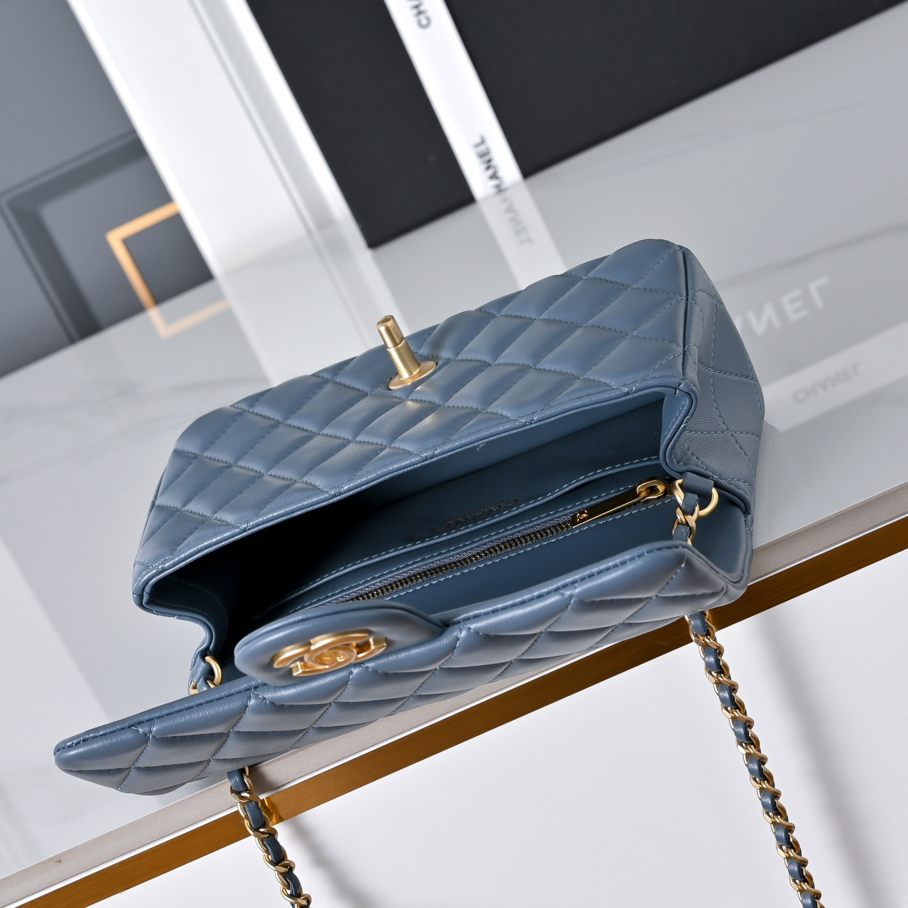 Ch**el flap bag as1787 20x13x7cm