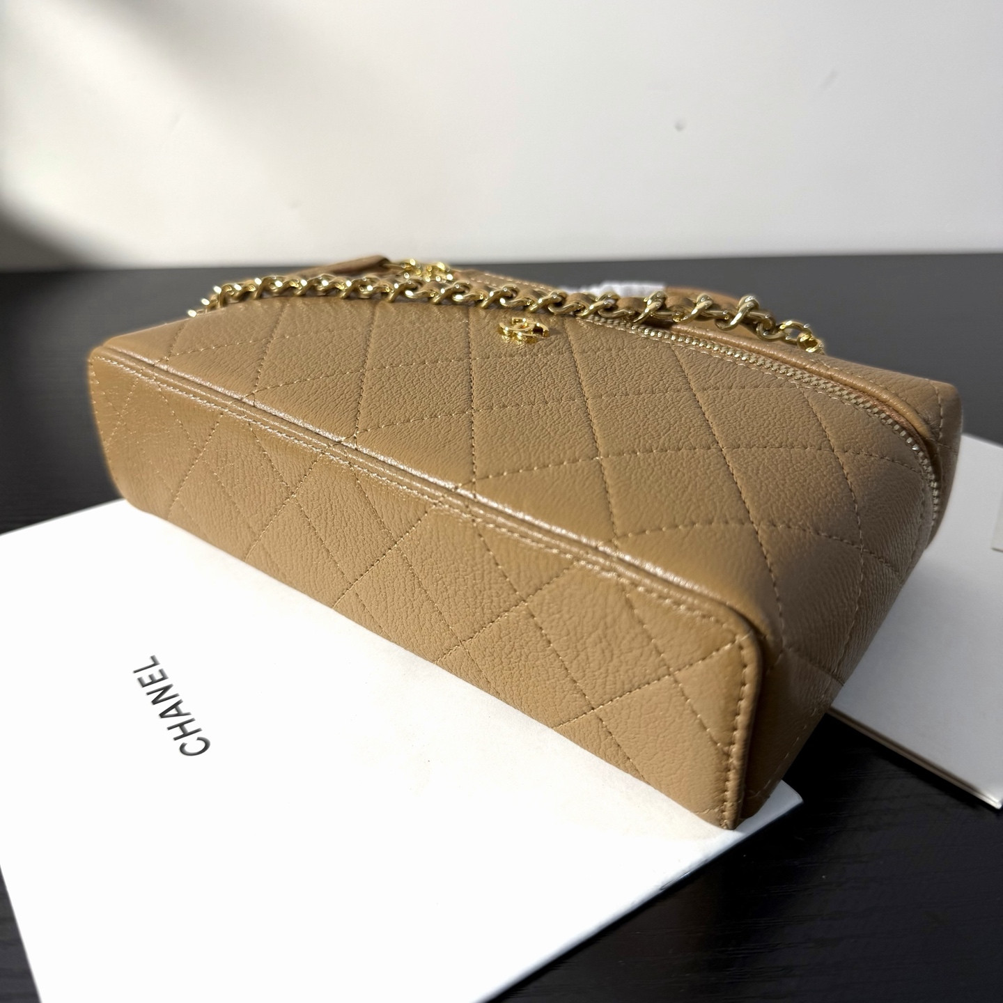 Ch**el classic vanity with chain handbag 17x19.5x5cm