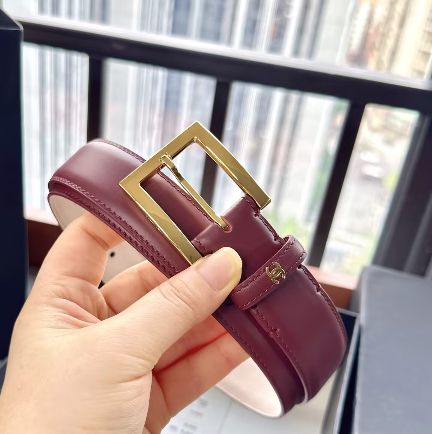 Ch**el belt