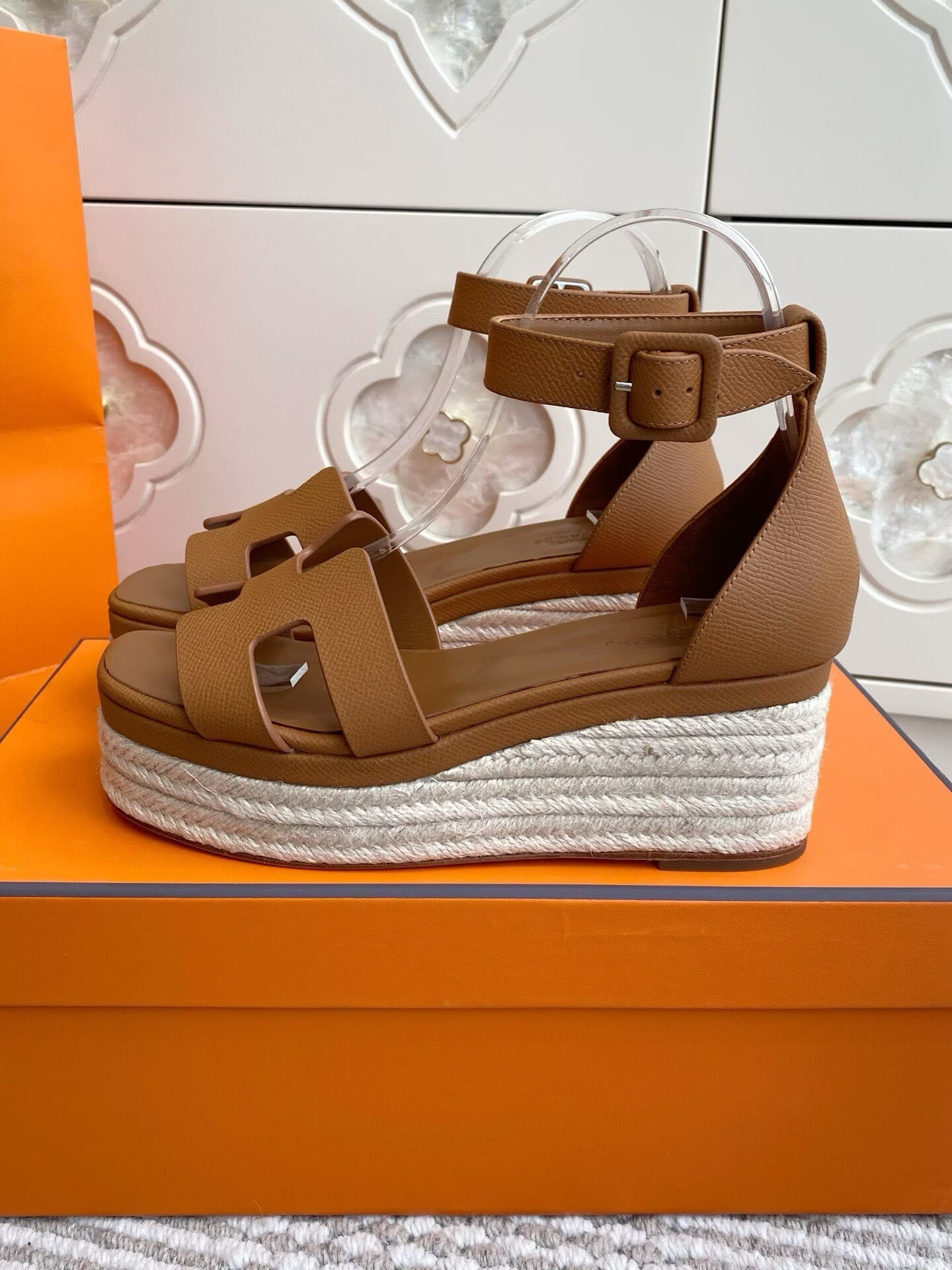 ua H**me5 elda spanish woven shoes