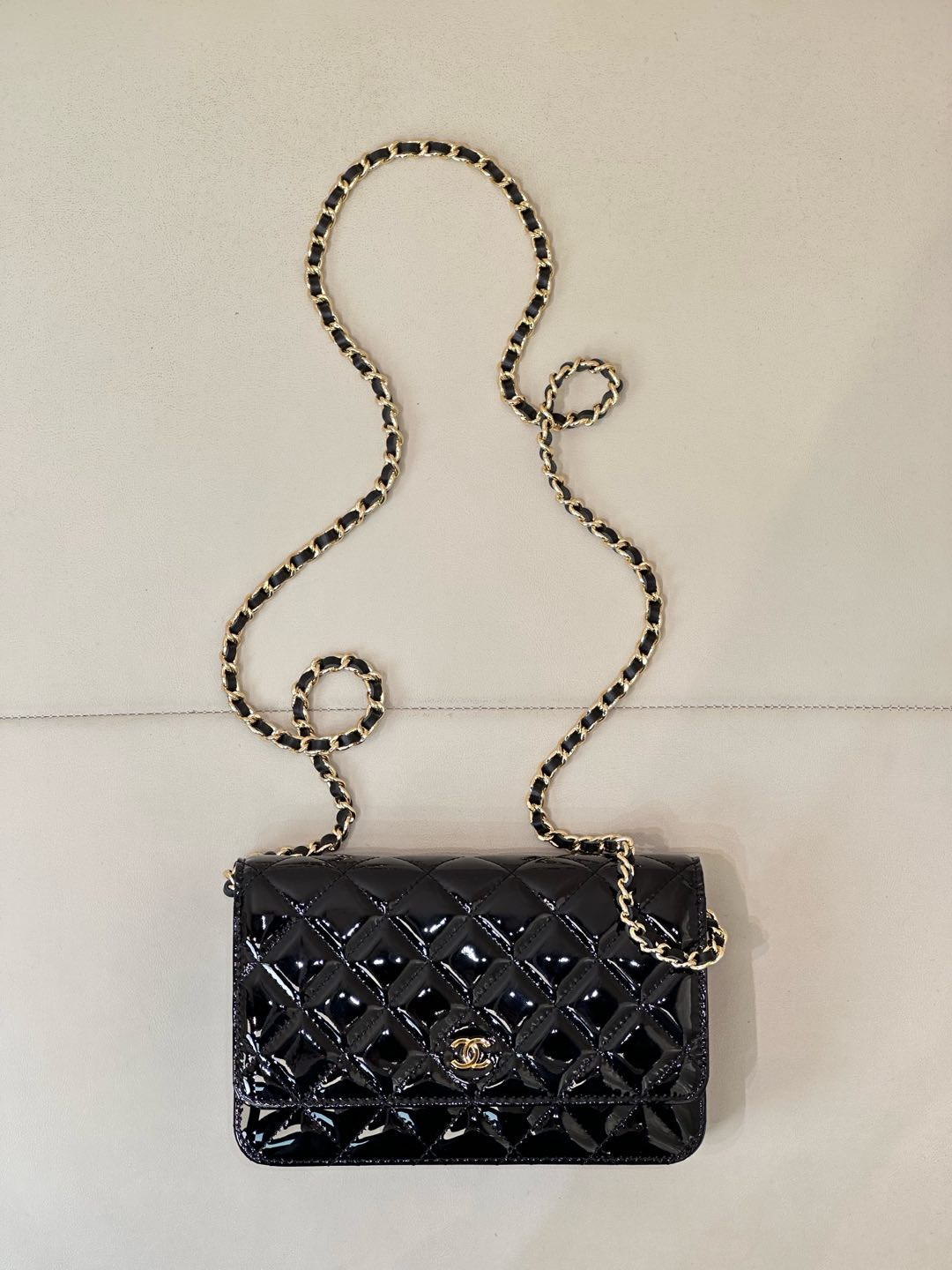 Ch**el woc classic wallet on chain 13x19x3cm
