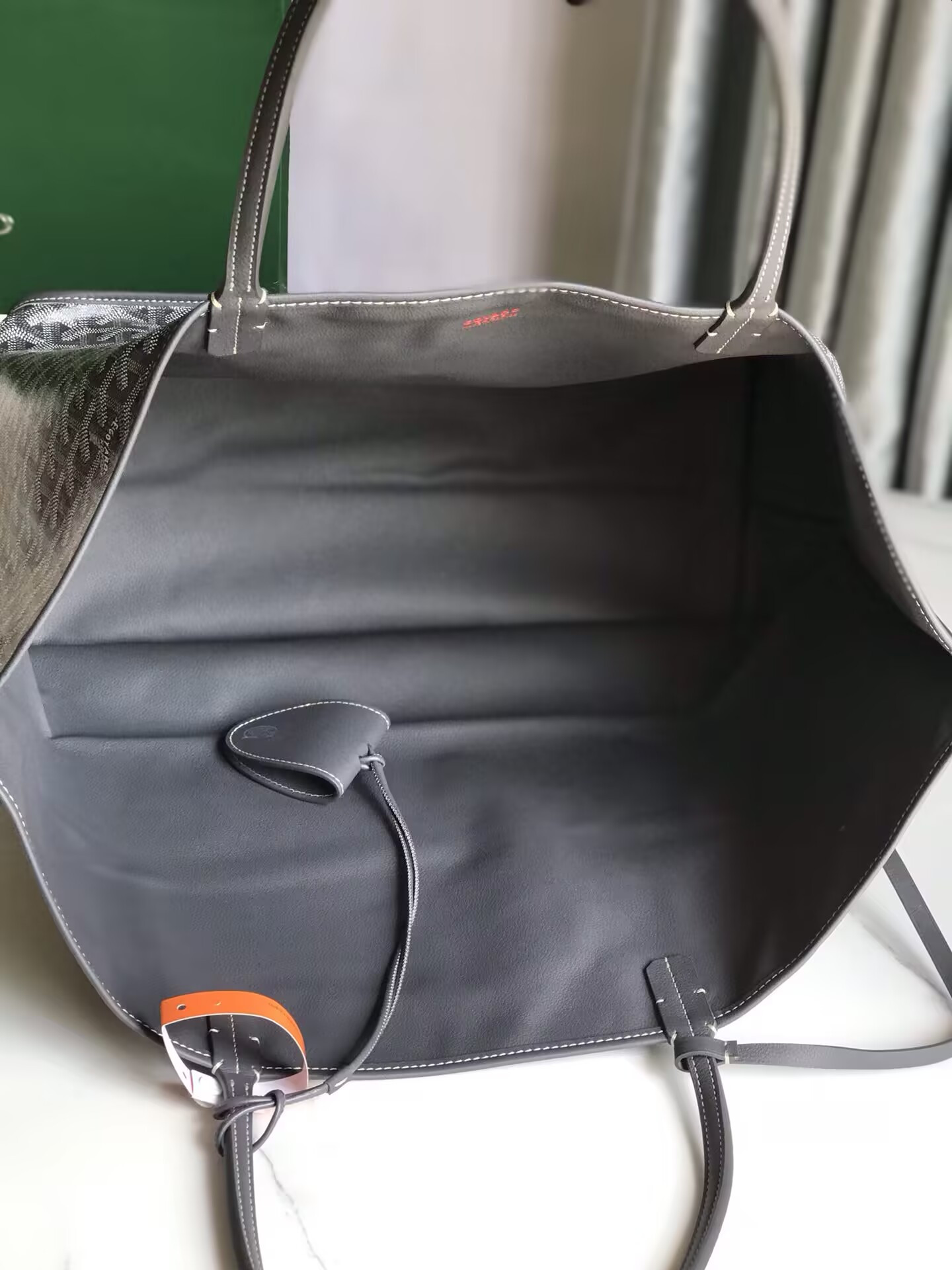 G09ard anjou gm bag 39x32x19cm