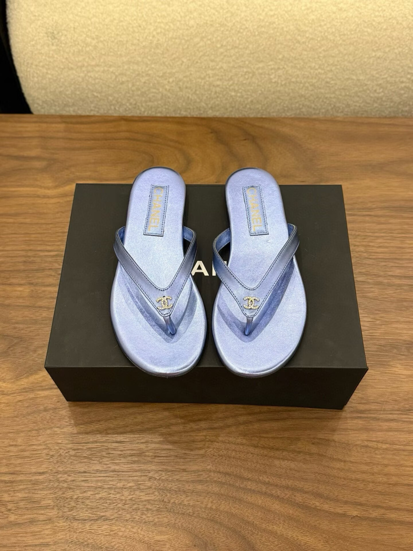 ua Ch**el slides