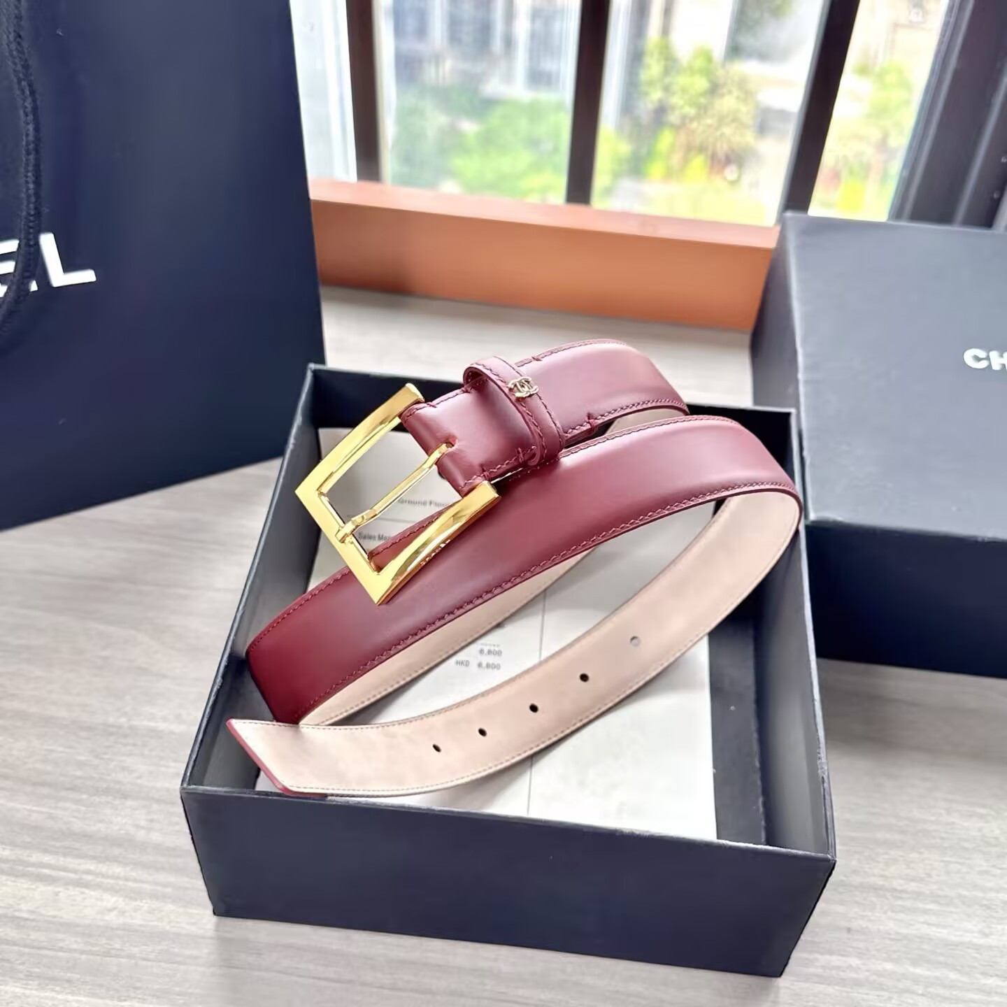 Ch**el belt