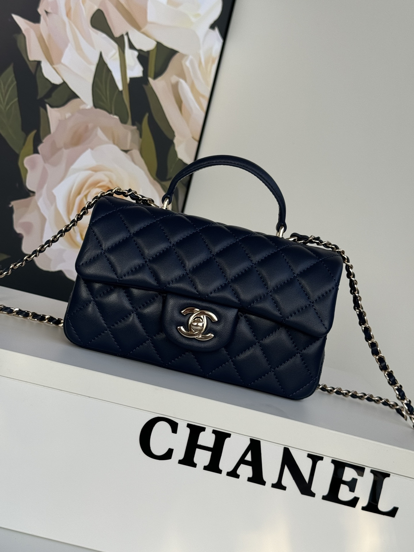 Ch**el mini cf handle royal blue 20x12x6cm