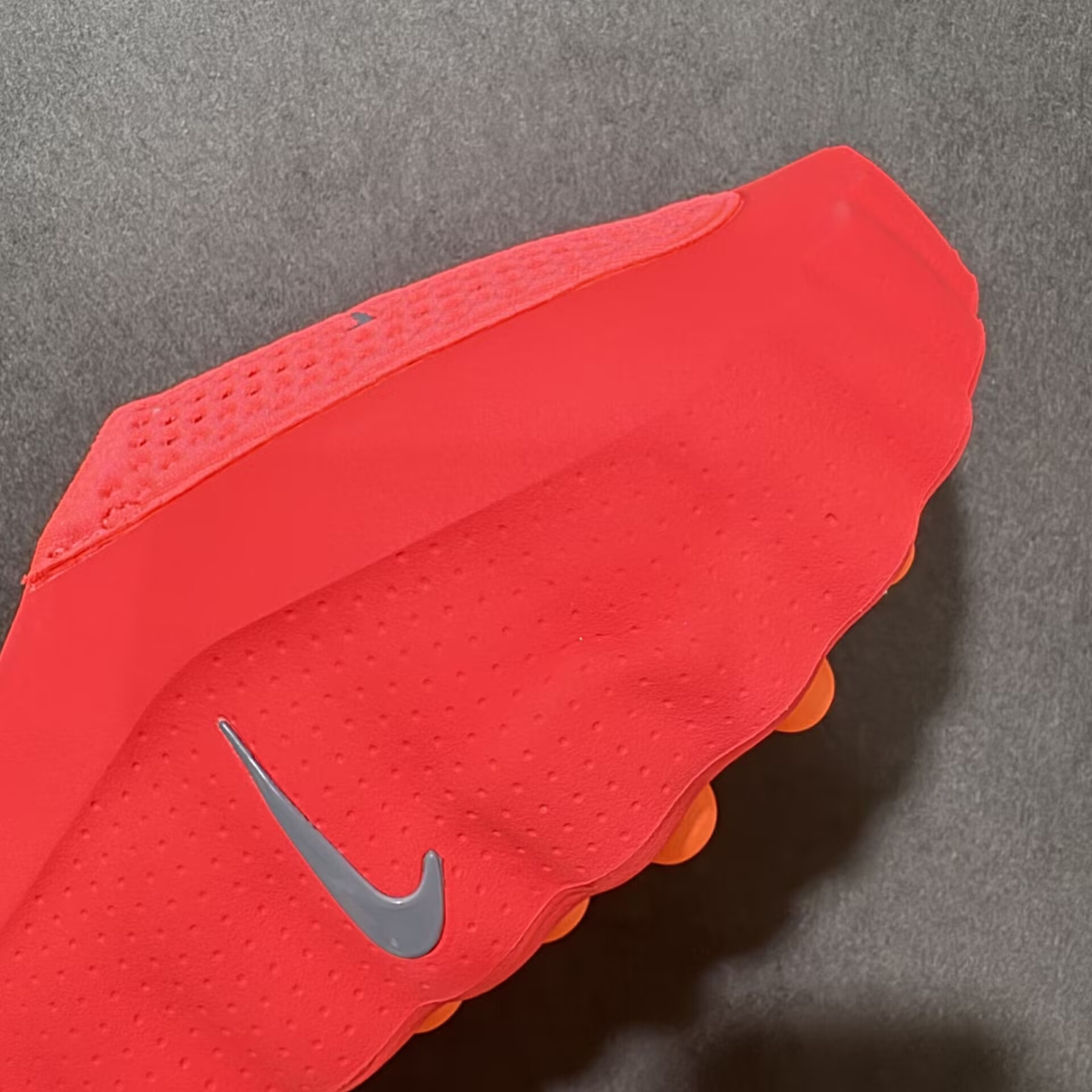 Nike Mind 001 Slide (Runs one size small)