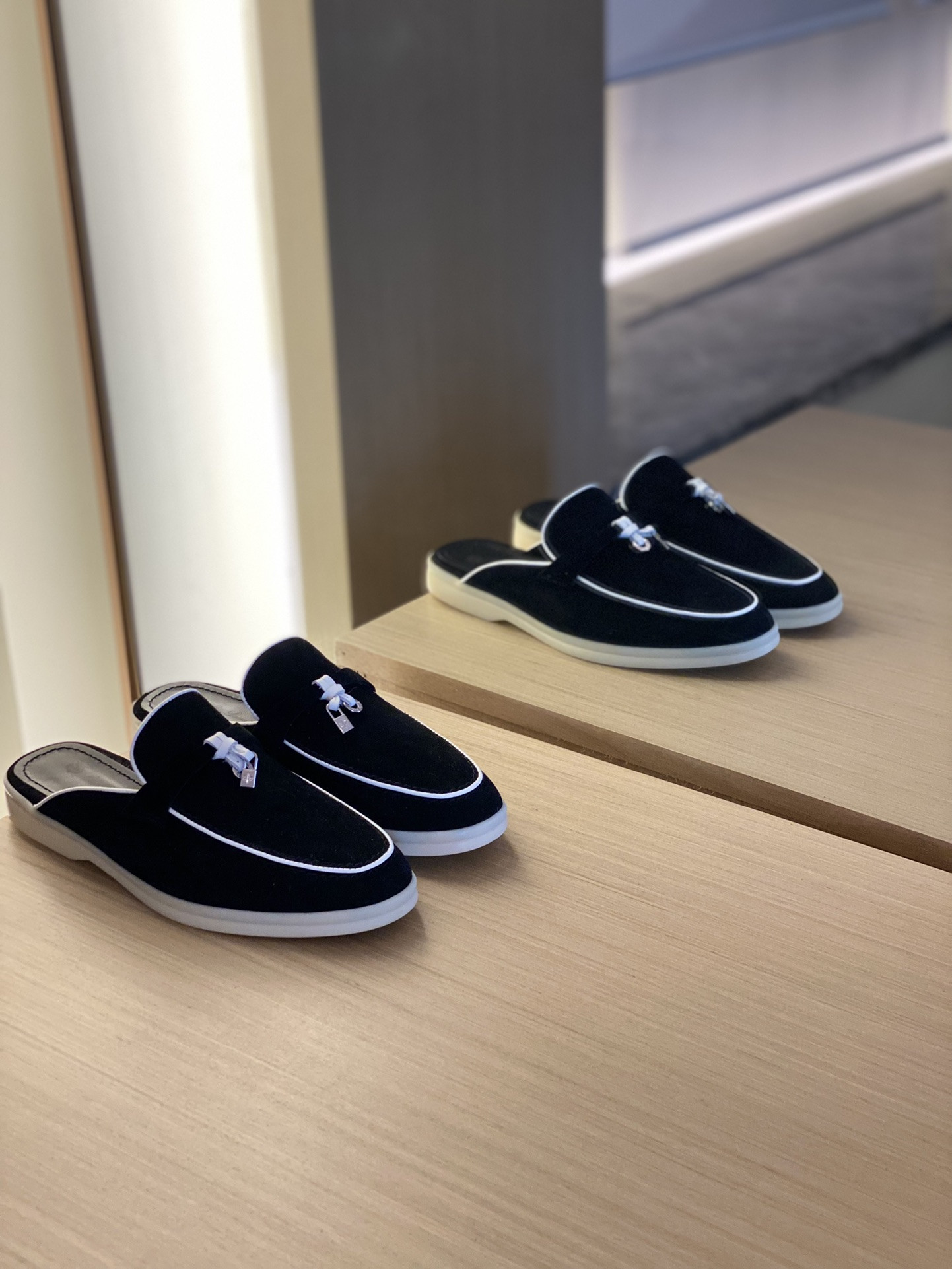 UA L0r0 P1ana Babouche Charms Walk Loafers