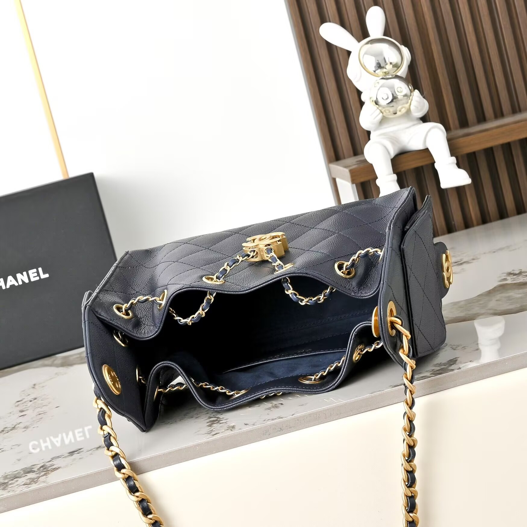 Ch**el 25c bucket bag 20x22x12.5cm