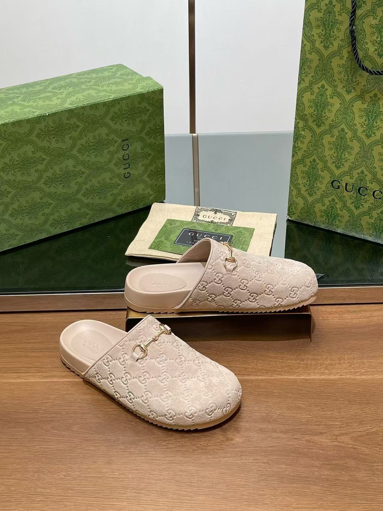 UA Gvc*1 SLIPPER