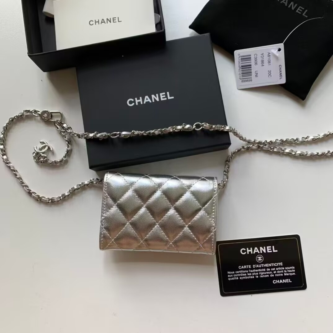 Ch**el Wallet on Chain 11x7.5x2cm
