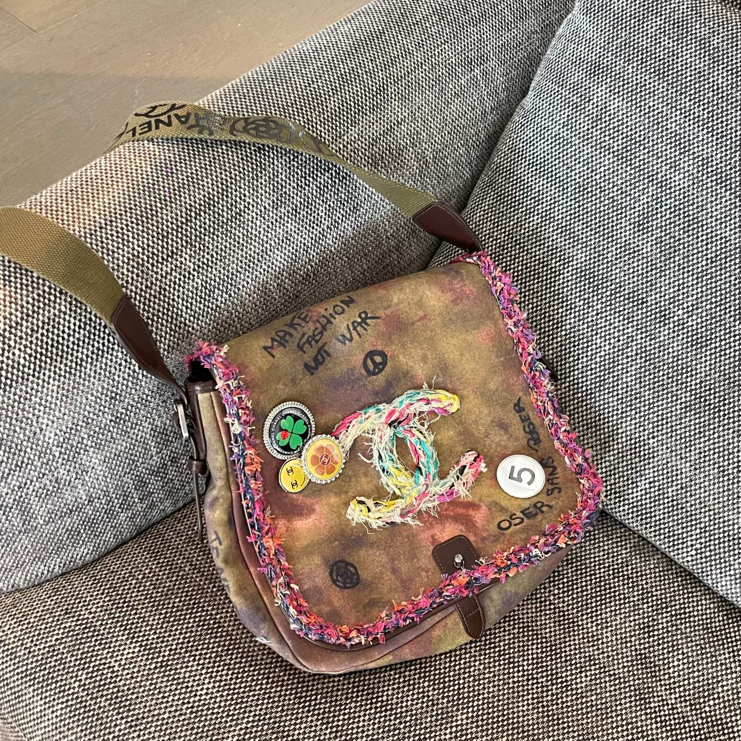Ch**el on the pavements graffiti messenger bag 30x30cm
