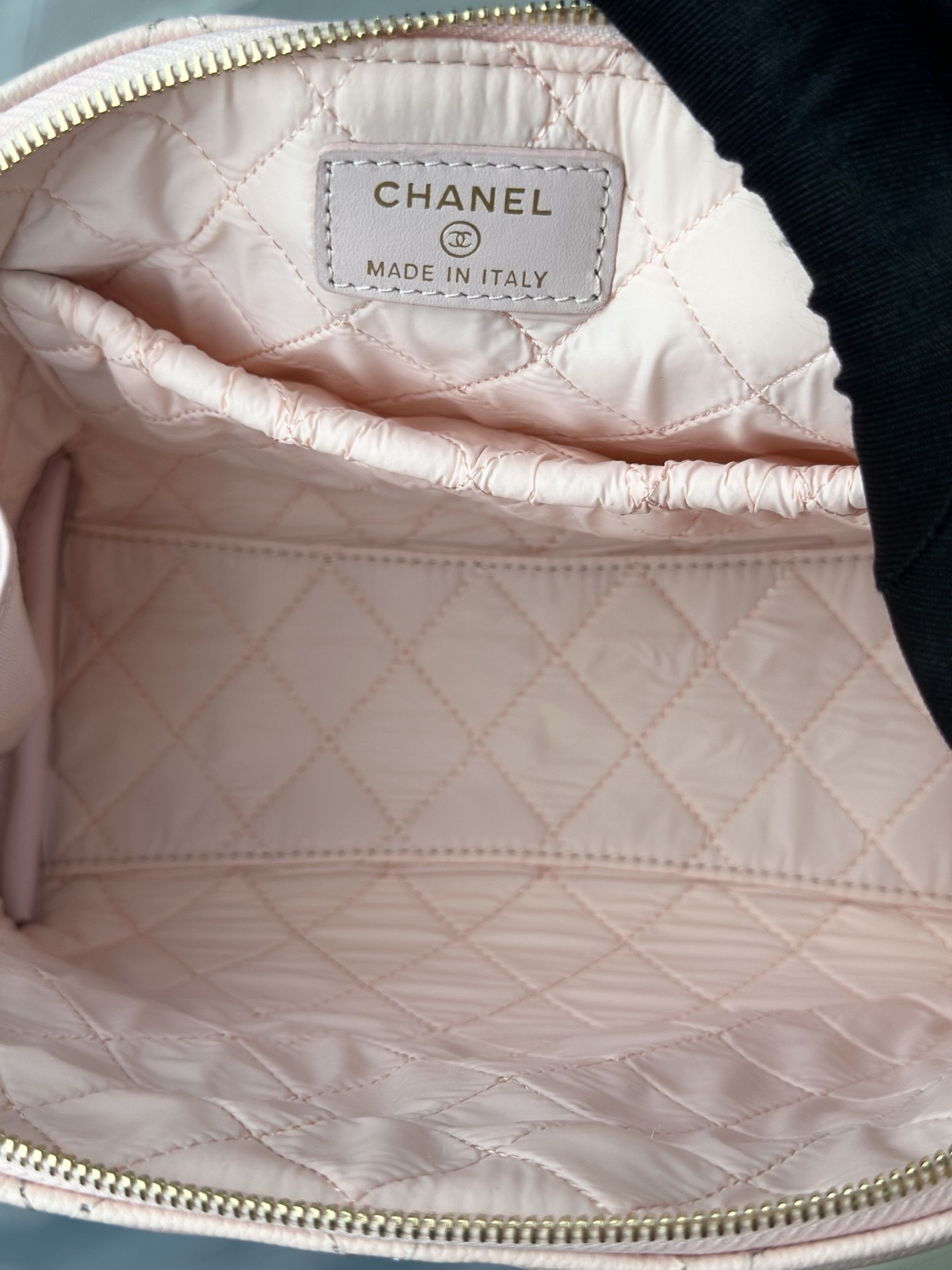 Ch**el quilted cosmetic bag a31102 19x13x10cm