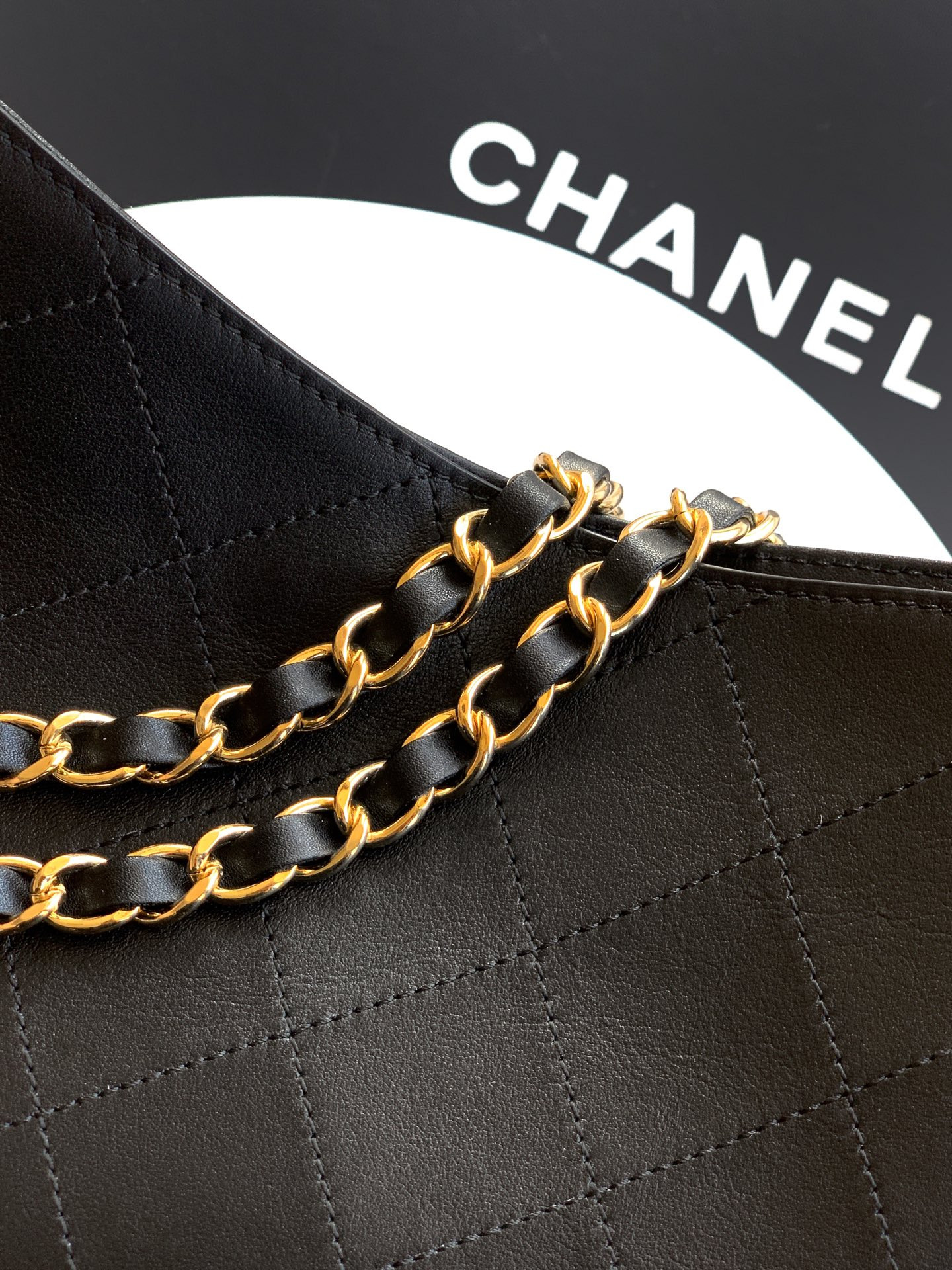 Ch**el shopping bag 38x25x9.5cm