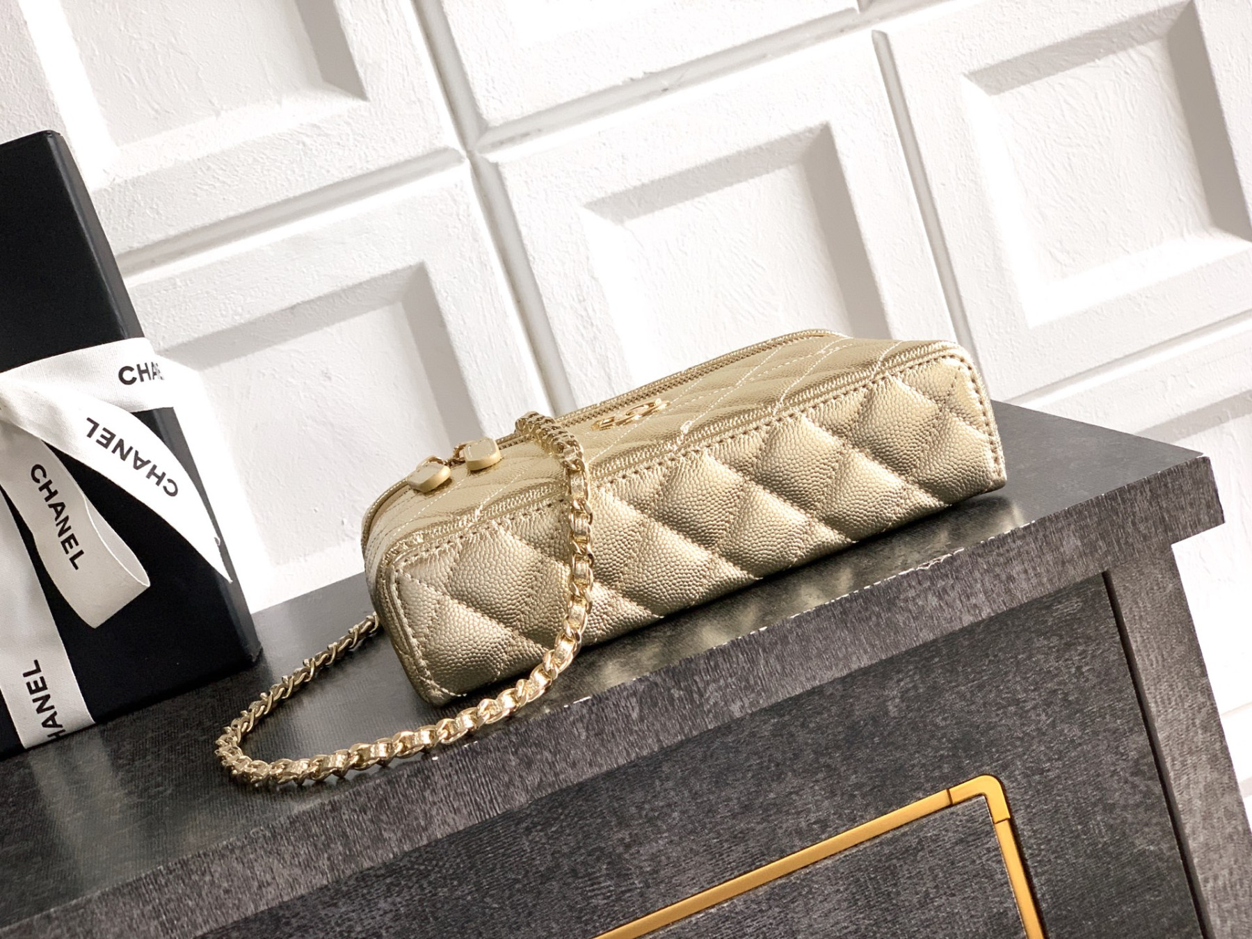 Ch**el long vanity with chain 17×19.5×5cm