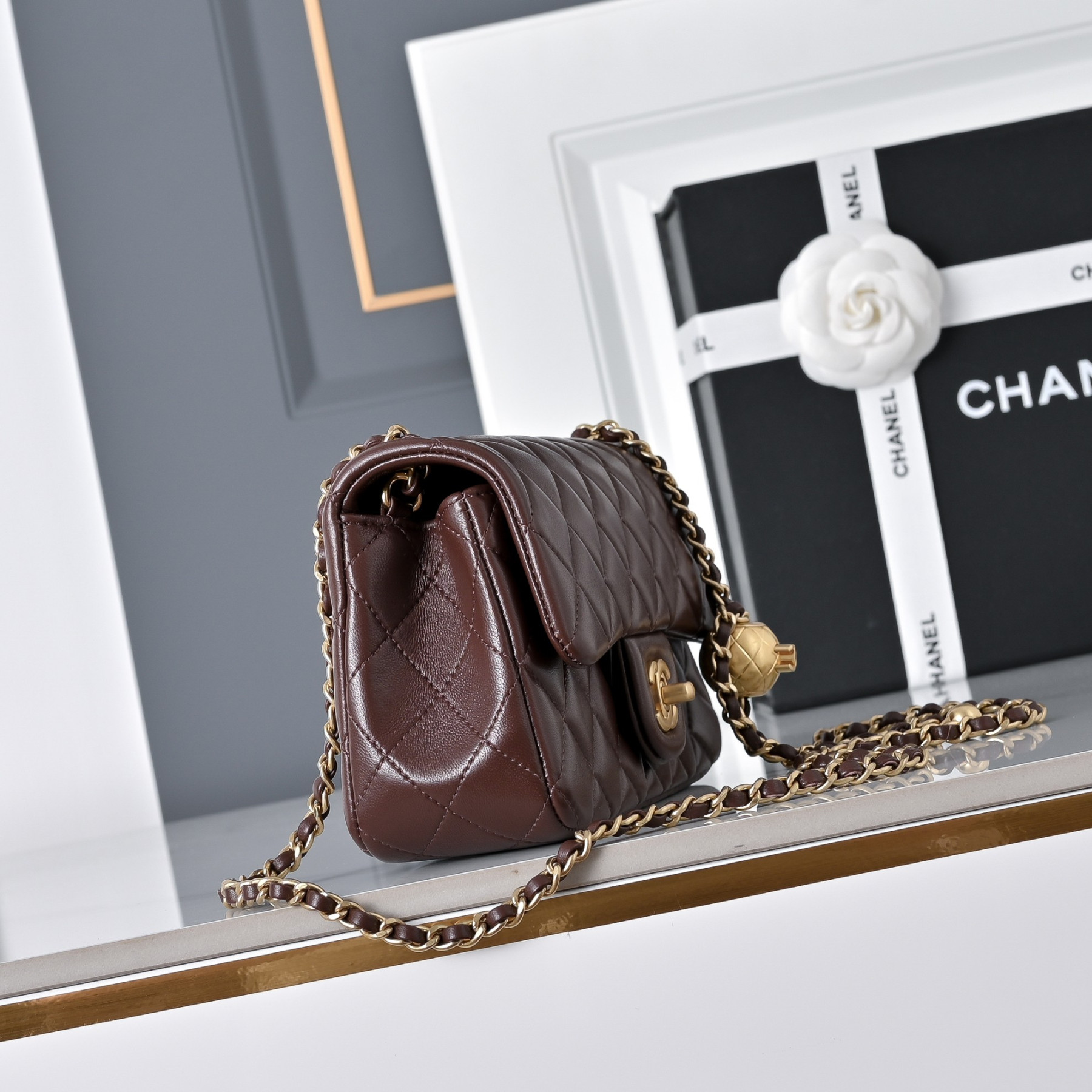 Ch**el flap bag brown as1787 20x13x7cm