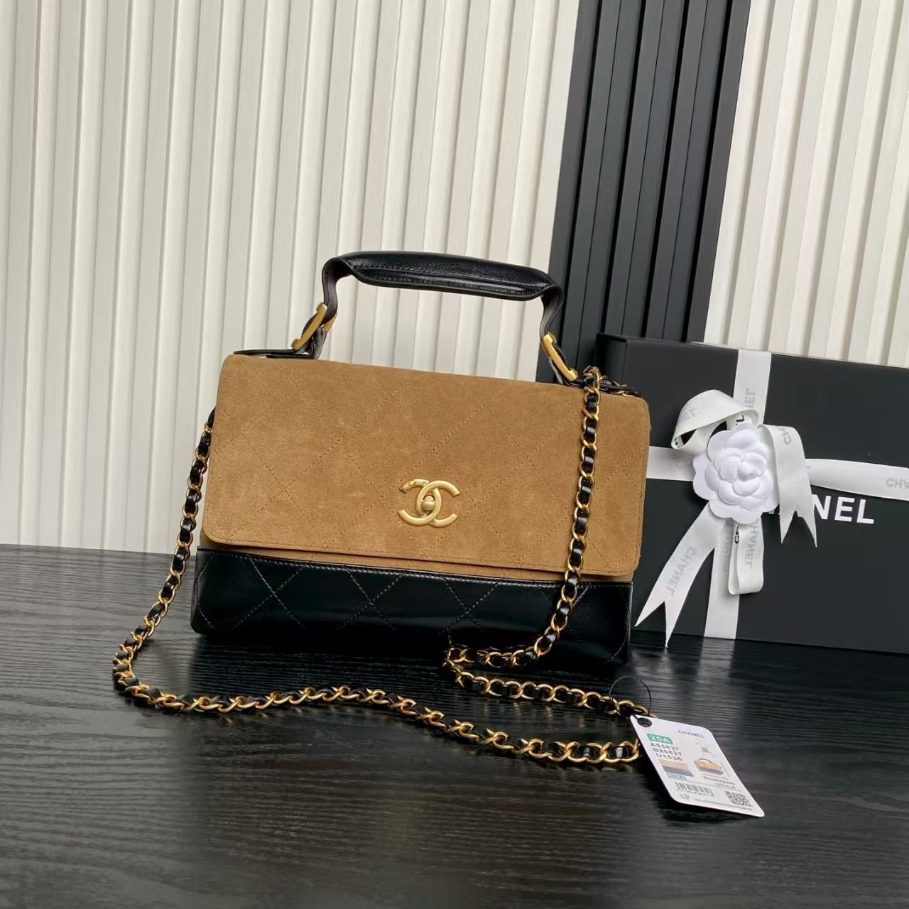 Ch**el Large Flap Bag with Top Handle AS5637 18x29x8cm