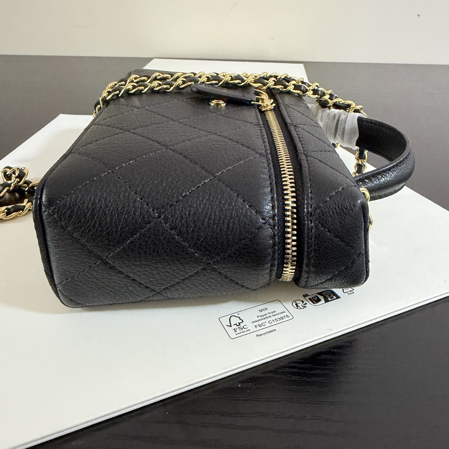 Ch**el classic vanity with chain handbag 17x19.5x5cm