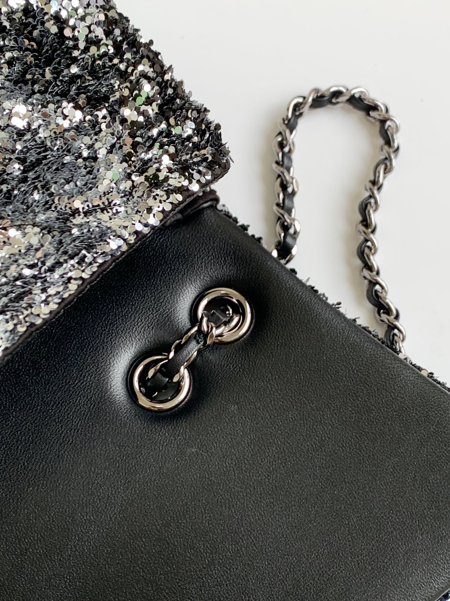 Ch**el flap bag 21x14x8cm