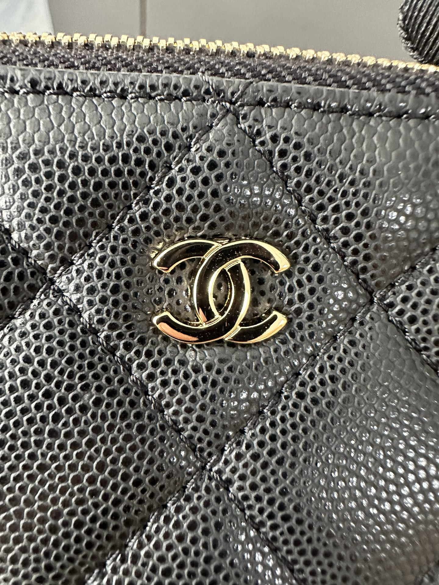 Ch**el quilted cosmetic bag gold hardware a31102 18.5x6x11cm