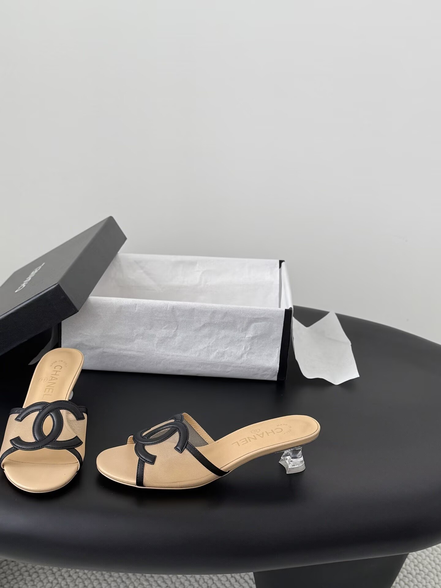 ua Ch**el sandals 4.5cm heel