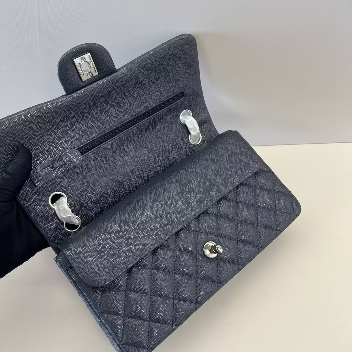Ch**el classic flap bag 15x25.5x6cm