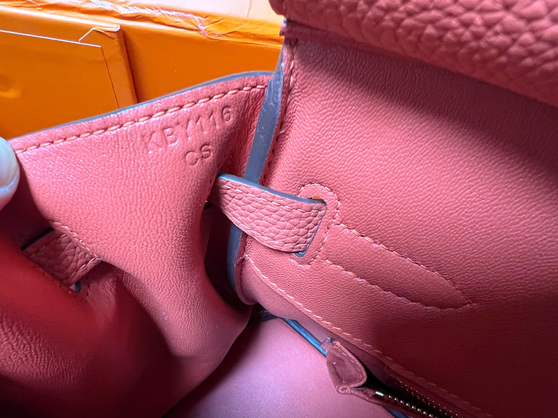 h**me5 birkin togo 25 30 35 40 (cusT0mized, no exchange no return, about 20 days)
