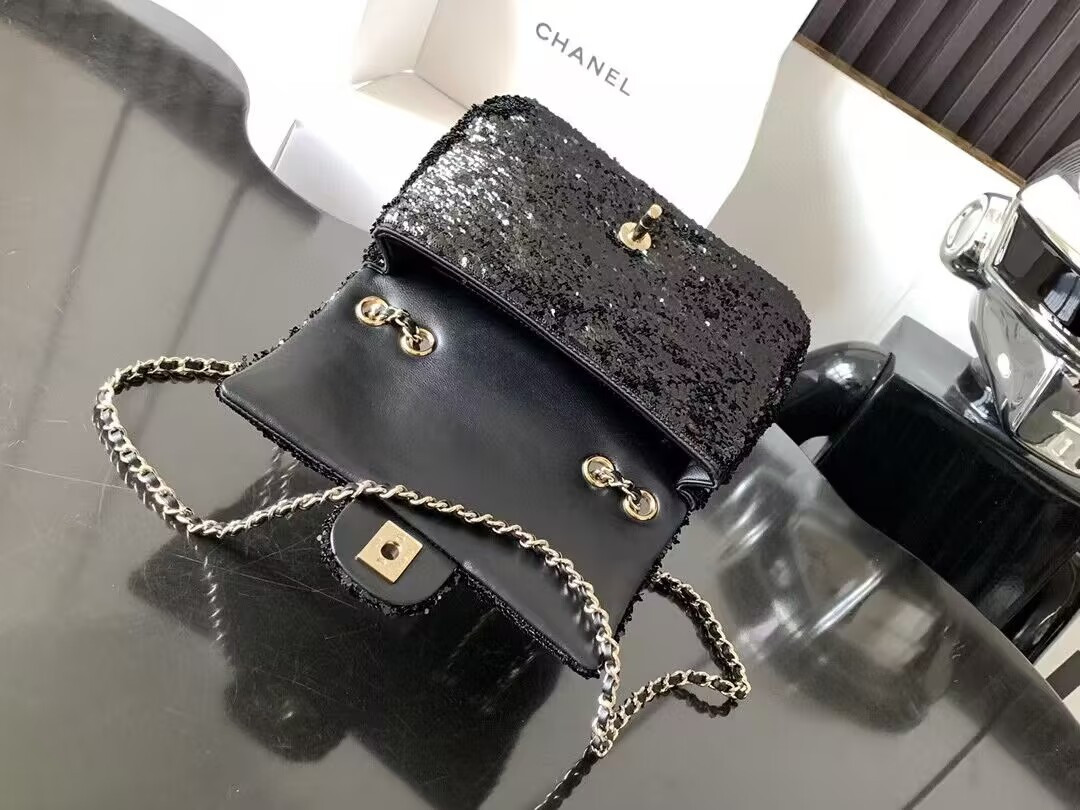 Ch**el Mini CF Gram Glitter Dinner Bag 20x15x7cm