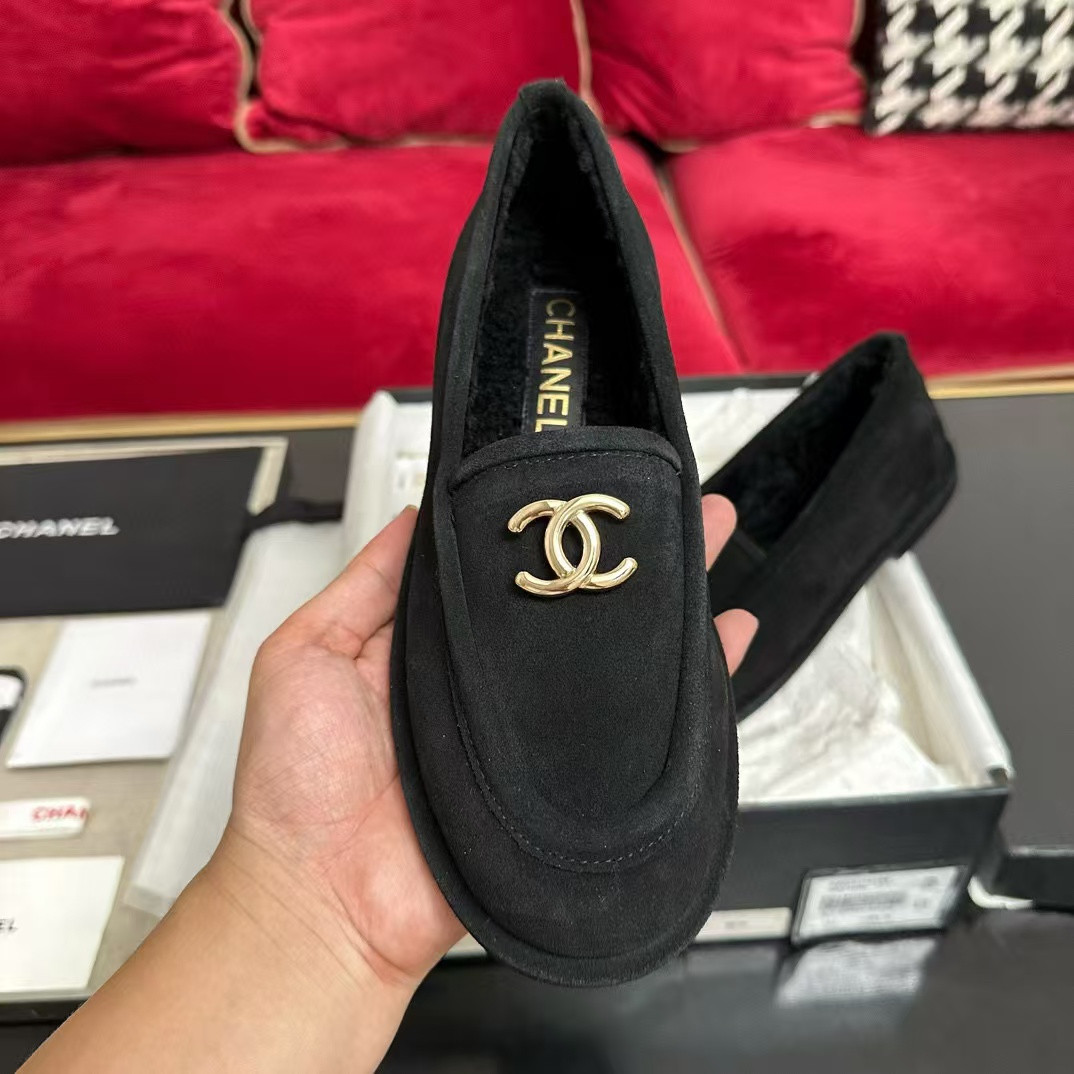 UA Ch**el Loafers