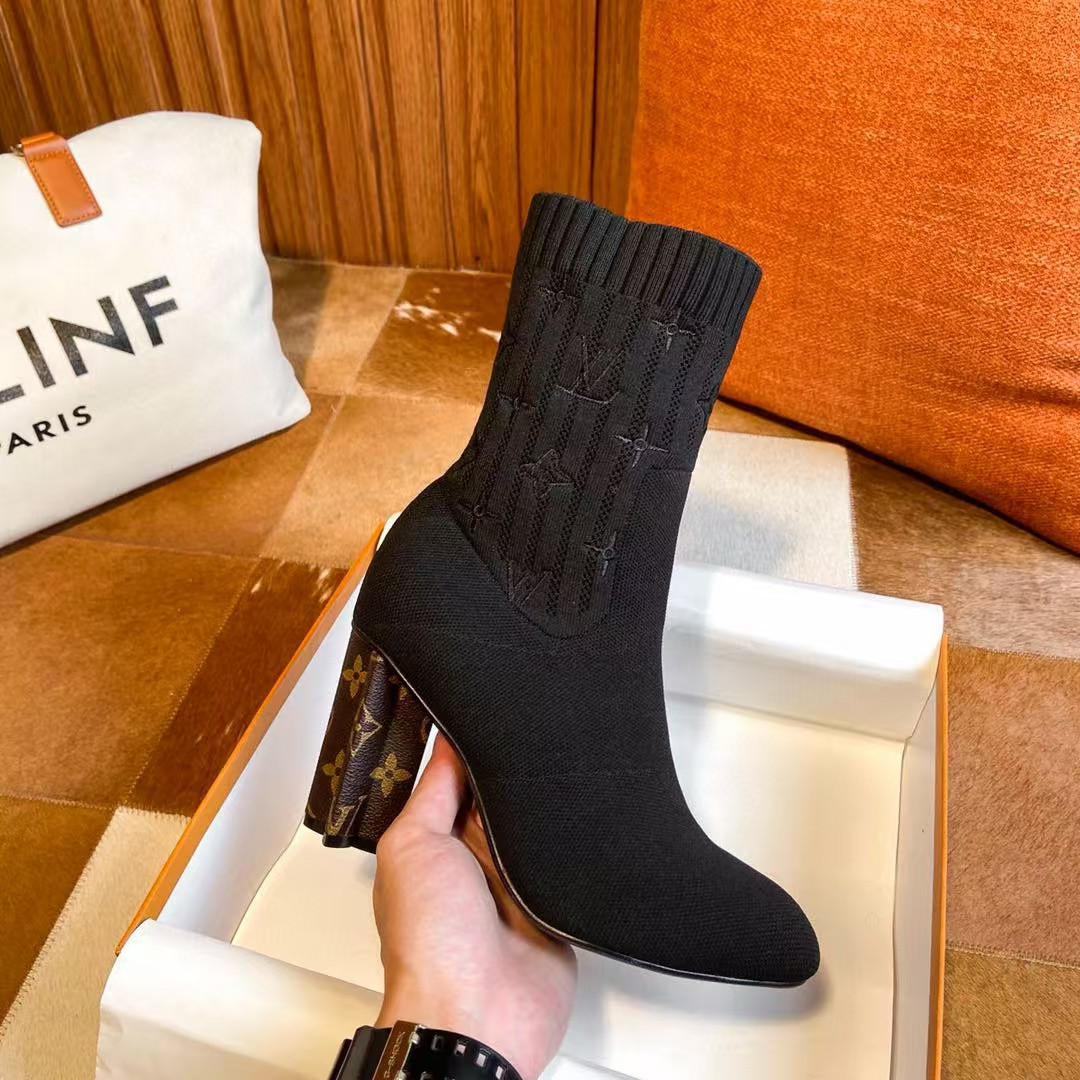 UA LV Silhouette Ankle Boot