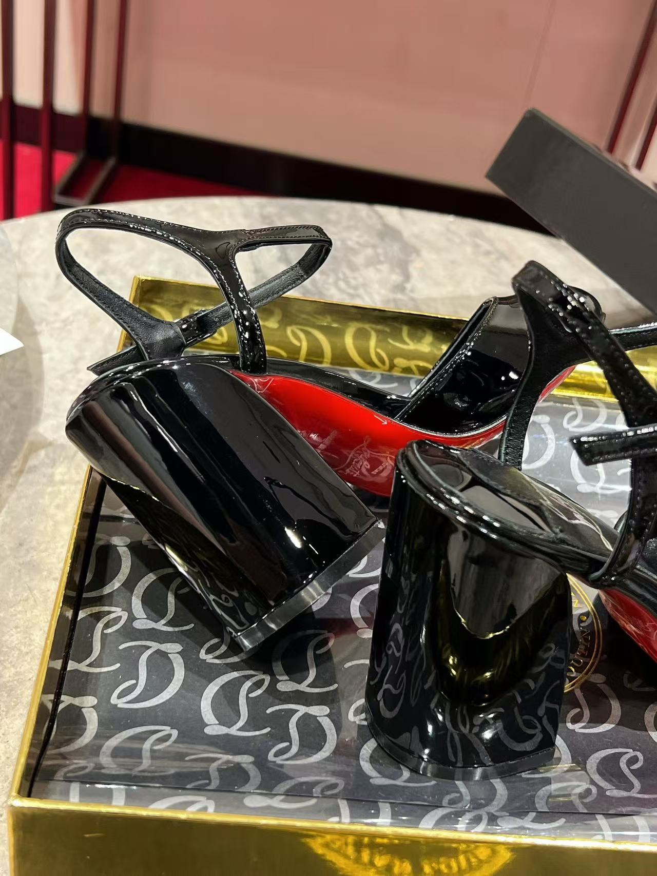 UA Chr1st1an LOUBOUTIN Shoes
