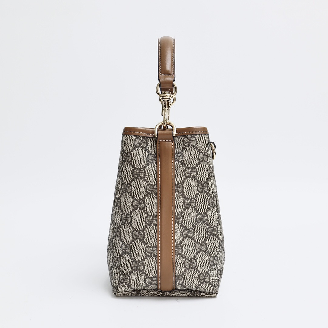 Gvc*1 Mini Emblem 19x18x11cm