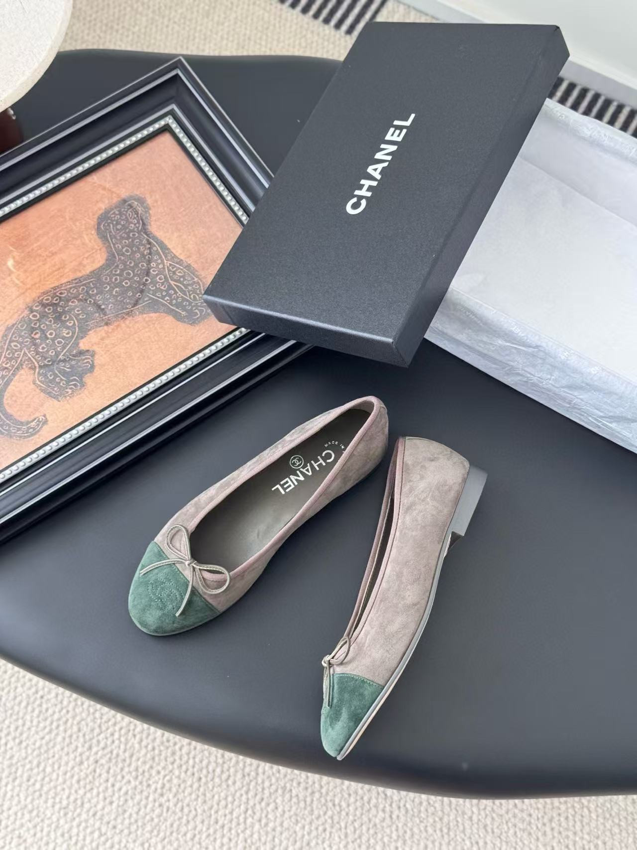 UA Ch**el Ballet flats