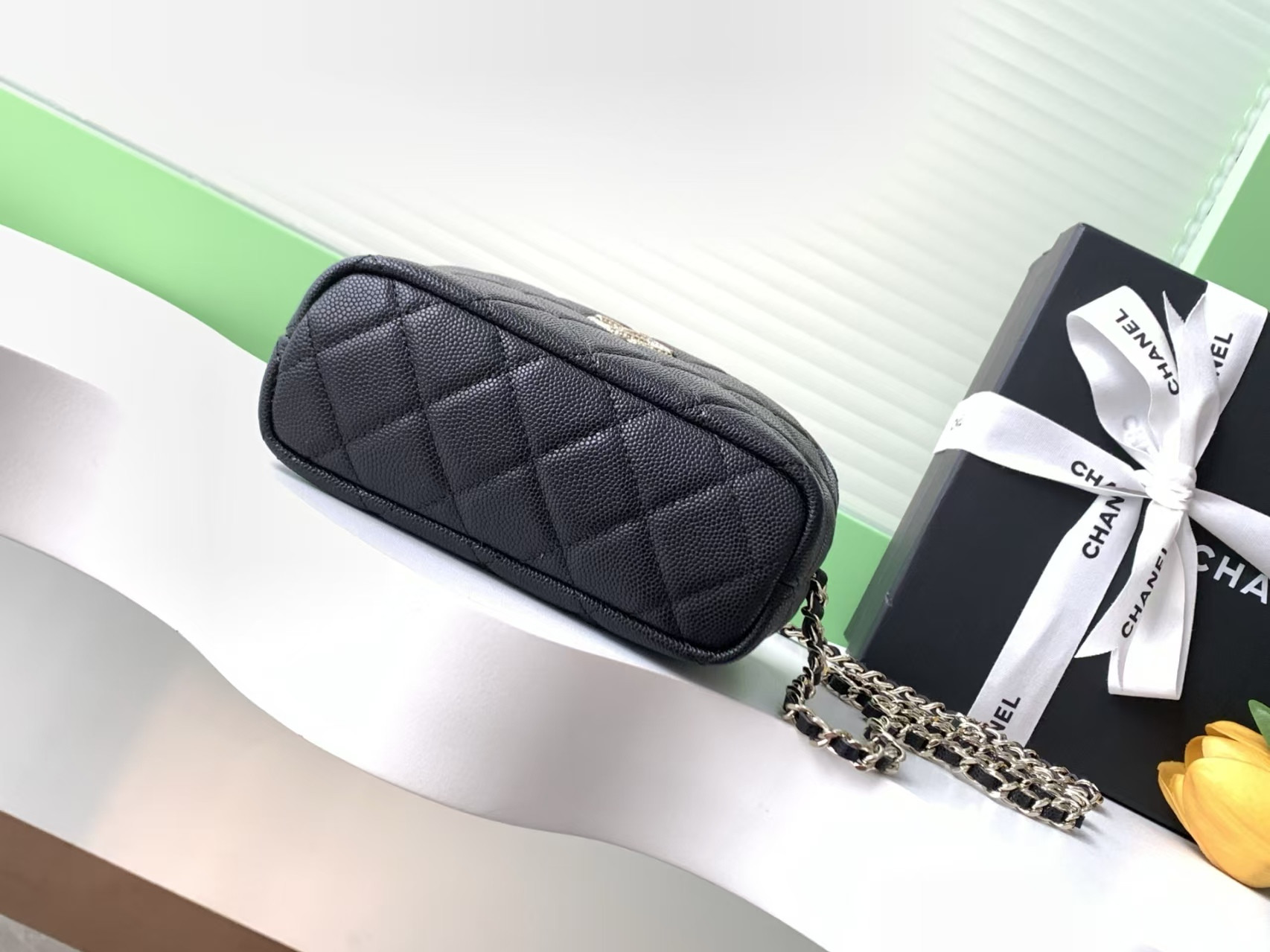 Ch**el Clutch with Chain 21.5x19x6cm