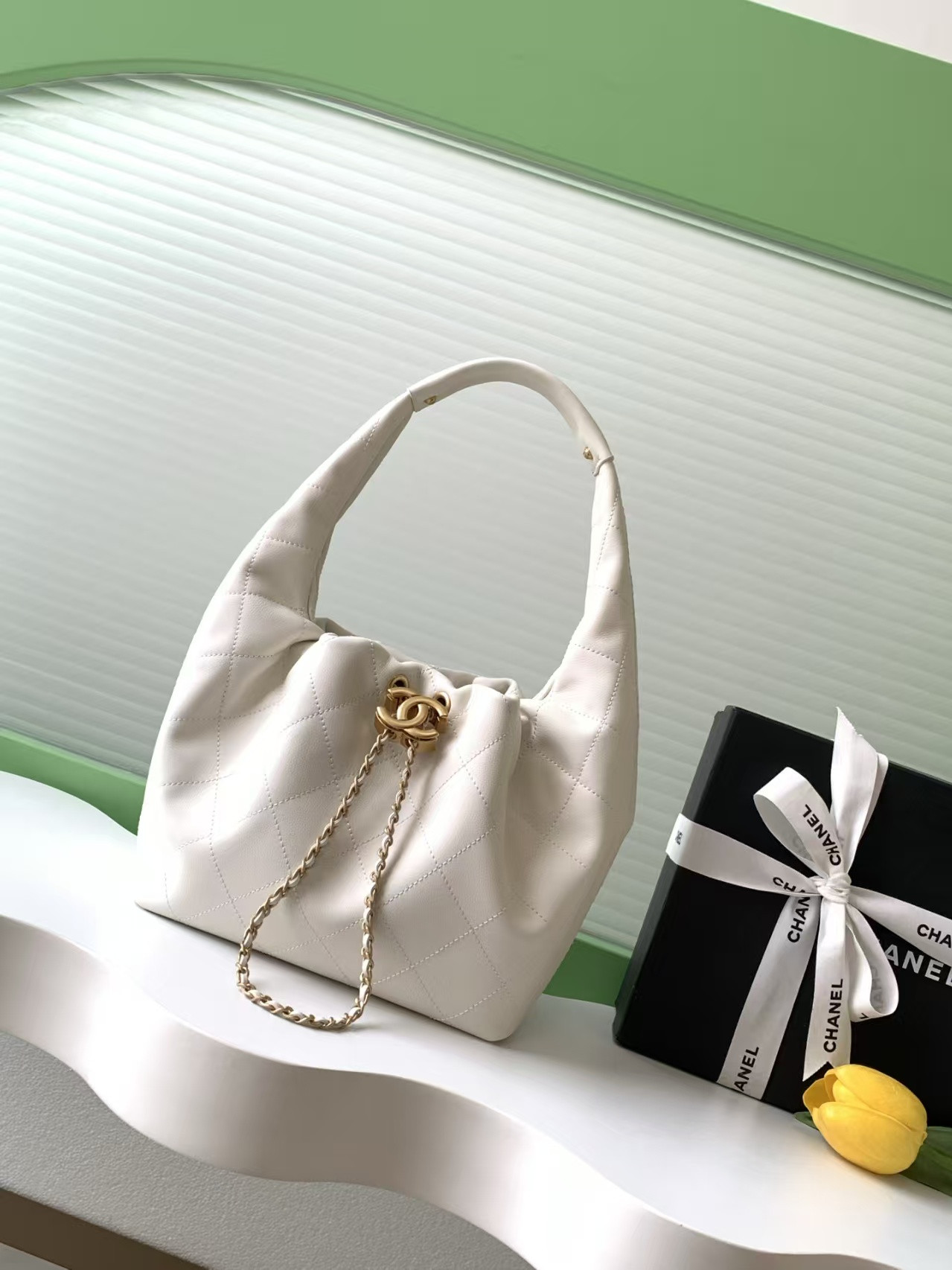 Ch**el Hobo Handbag AS5976 32x24x12cm