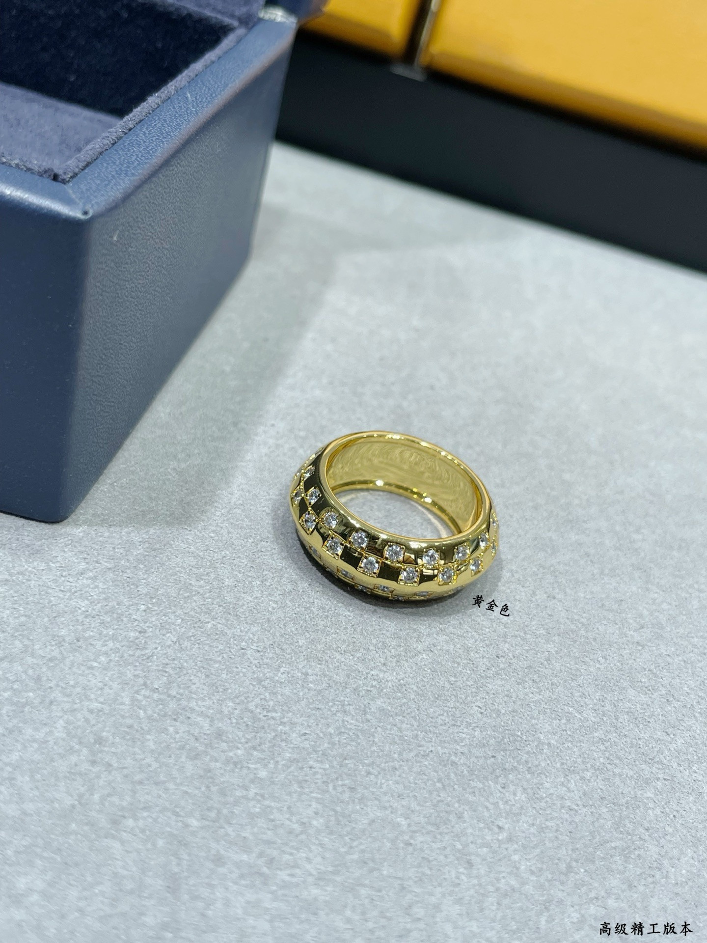 l0vis Vvtt0n ring