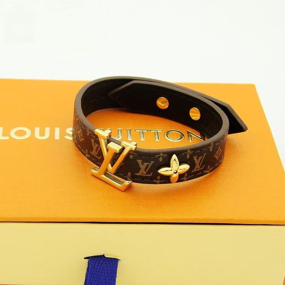 l0vis Vvtt0n bracelet