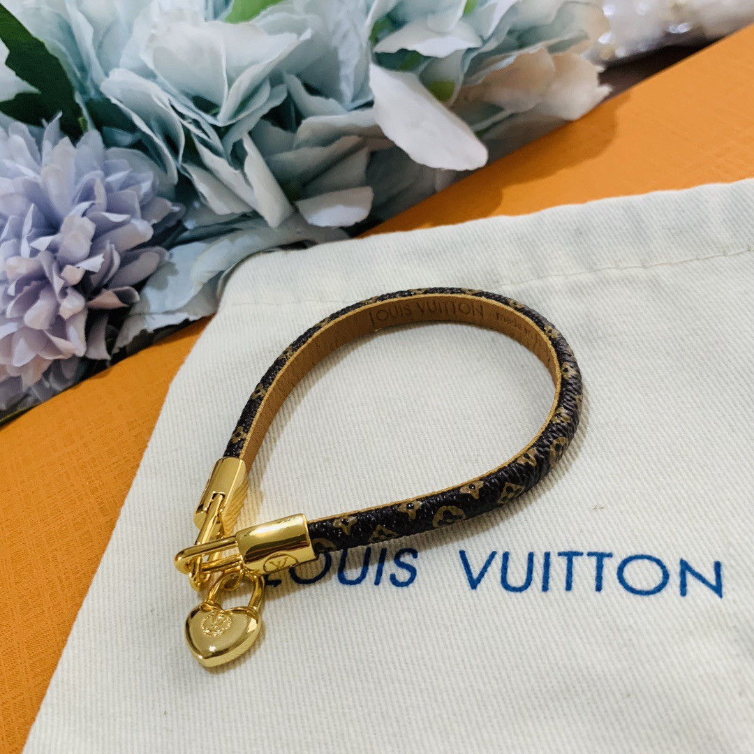 l0vis Vvtt0n bracelet