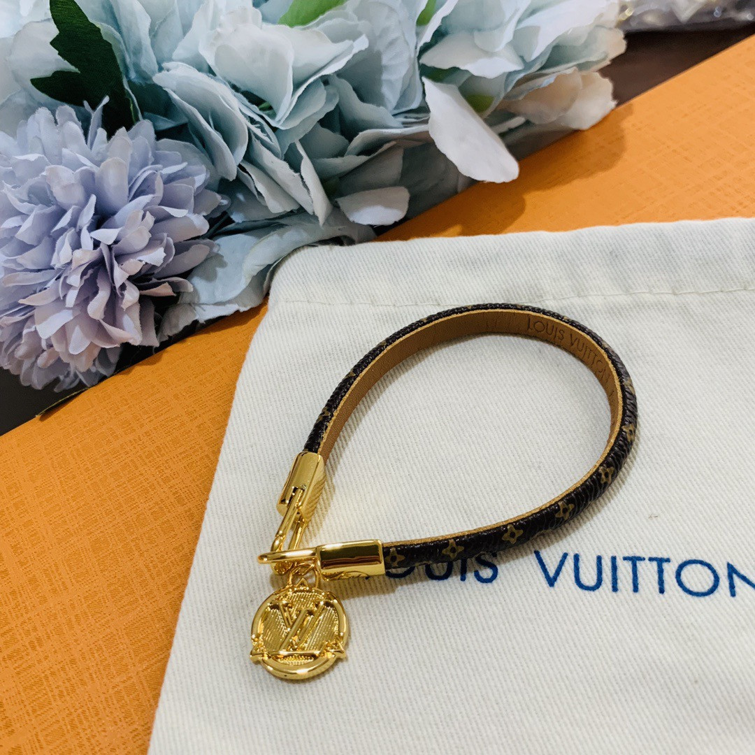 l0vis Vvtt0n bracelet