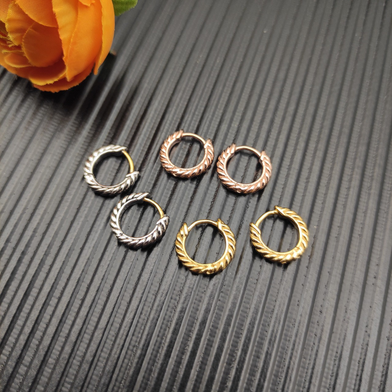dau1d Yvrm*n earrings