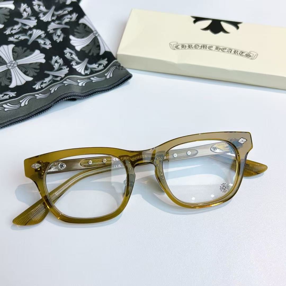 Ch*0me He**ts glasses