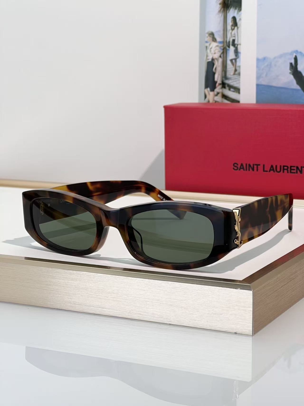 Y51 glasses