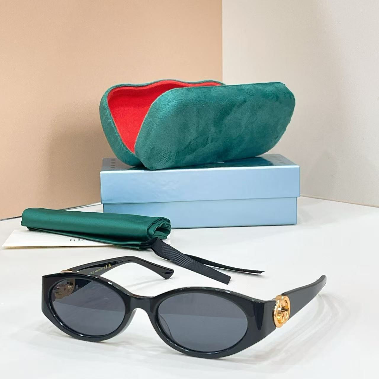 Gvc*1 glasses