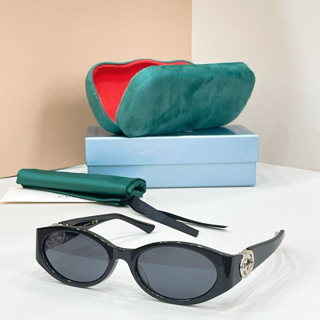 Gvc*1 glasses